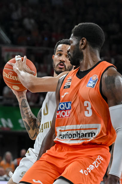 我可以帮你 我可以帮你