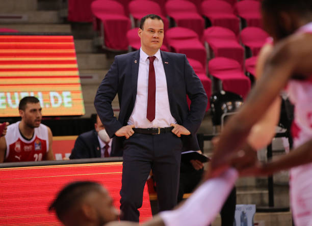 连续作战的 连续作战的